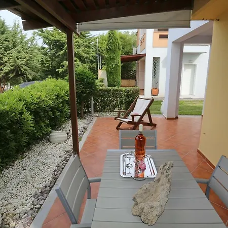 Alex Summer House Дом отдыха *